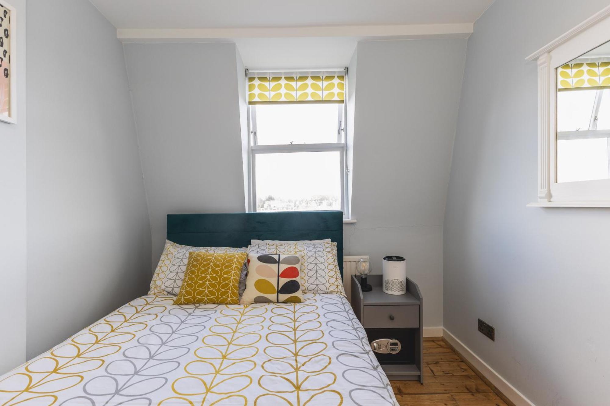 Luxurious 1-Bedroom Apartment In Kensington Лондон Экстерьер фото